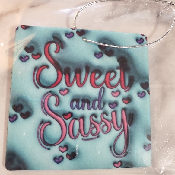 Sweet and Sassy Puffy Bubble Car Air Freshener - Picture 5 of 5
